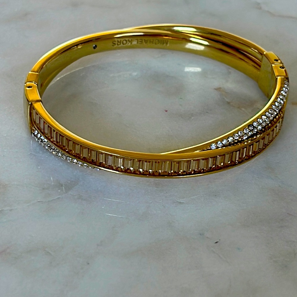 Michael Kors Bangle Bracelet Yellow gold tone with cz and baguettes